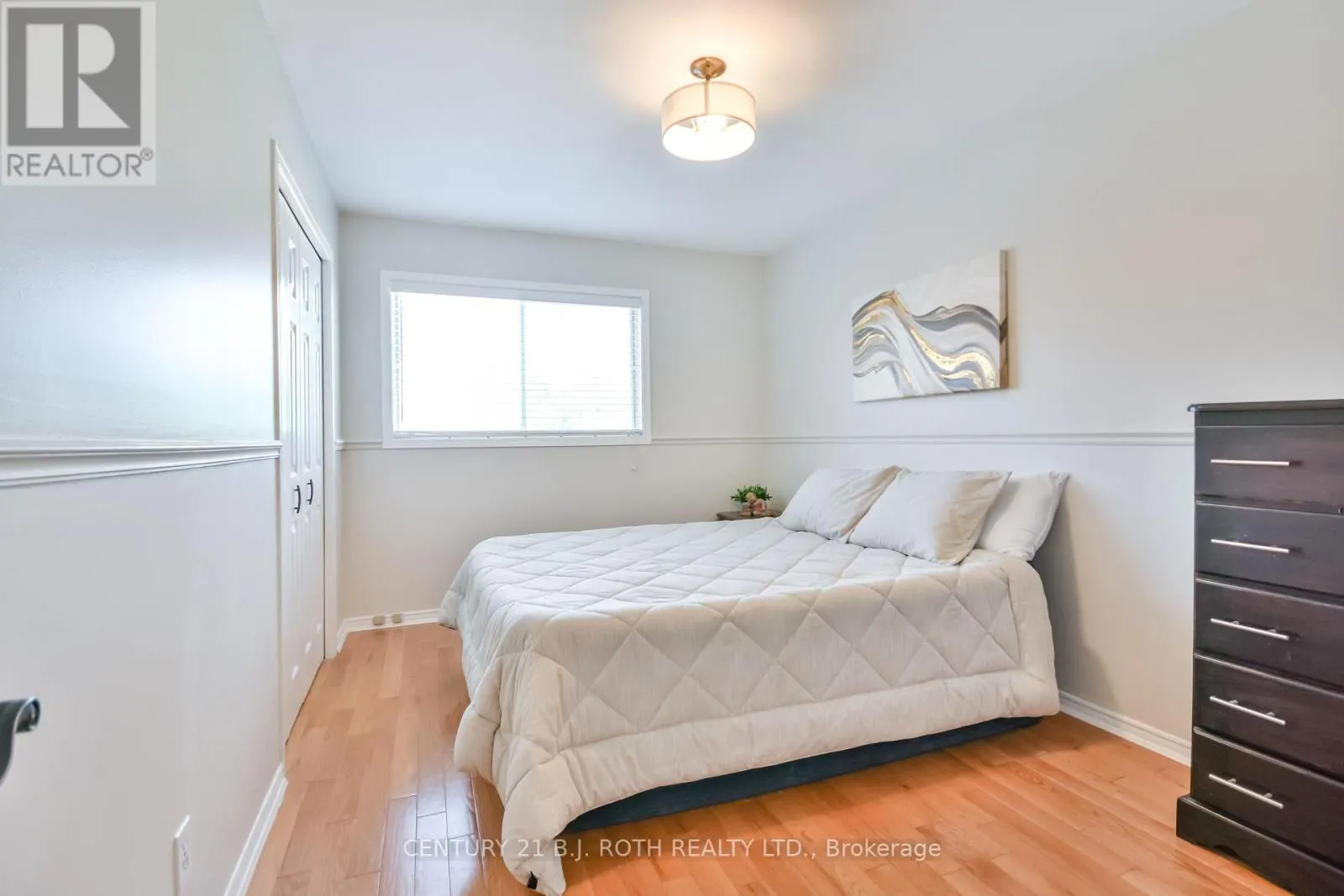 25 KEATS DRIVE