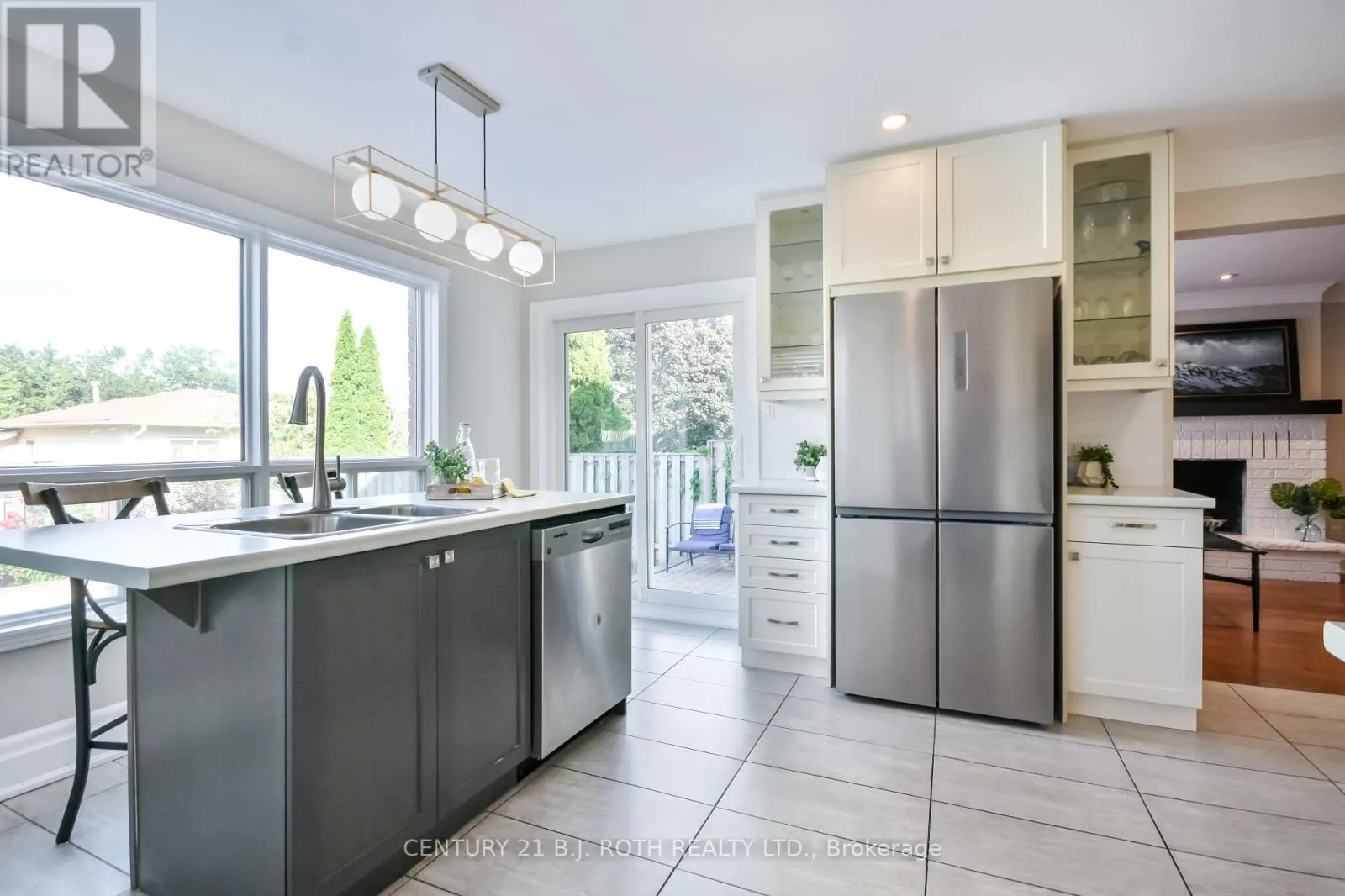 25 KEATS DRIVE