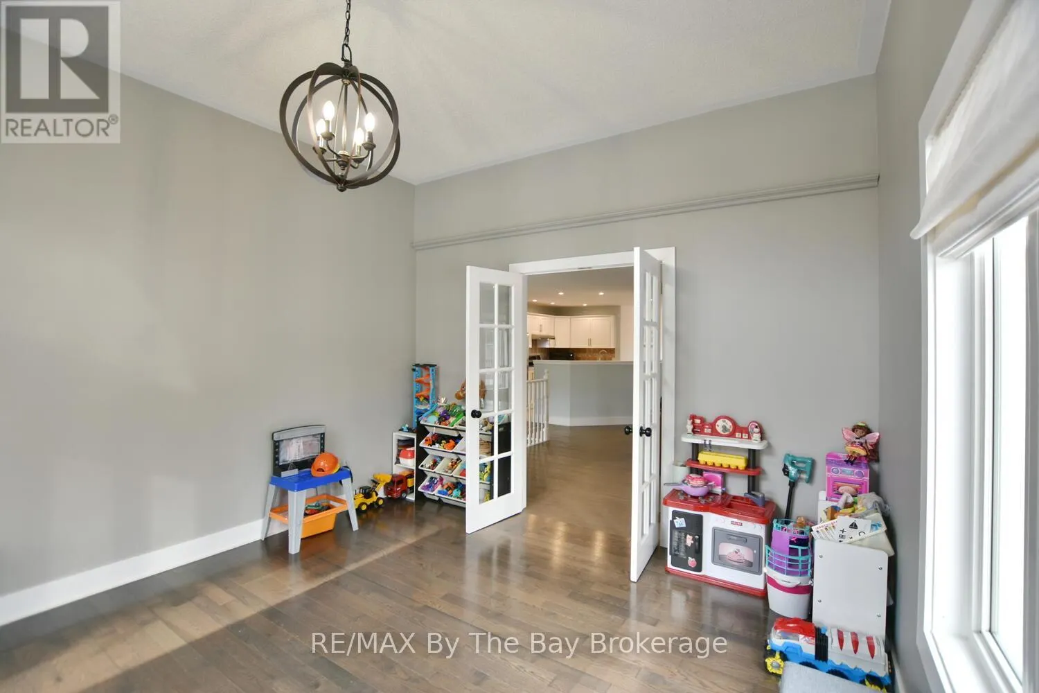 424 RAMBLEWOOD DRIVE