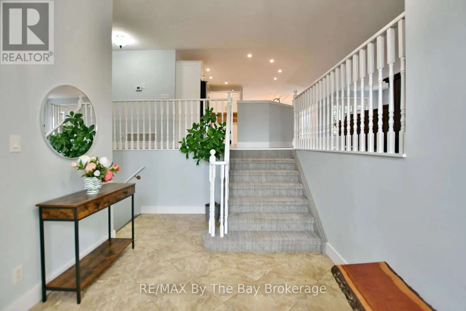 424 RAMBLEWOOD DRIVE