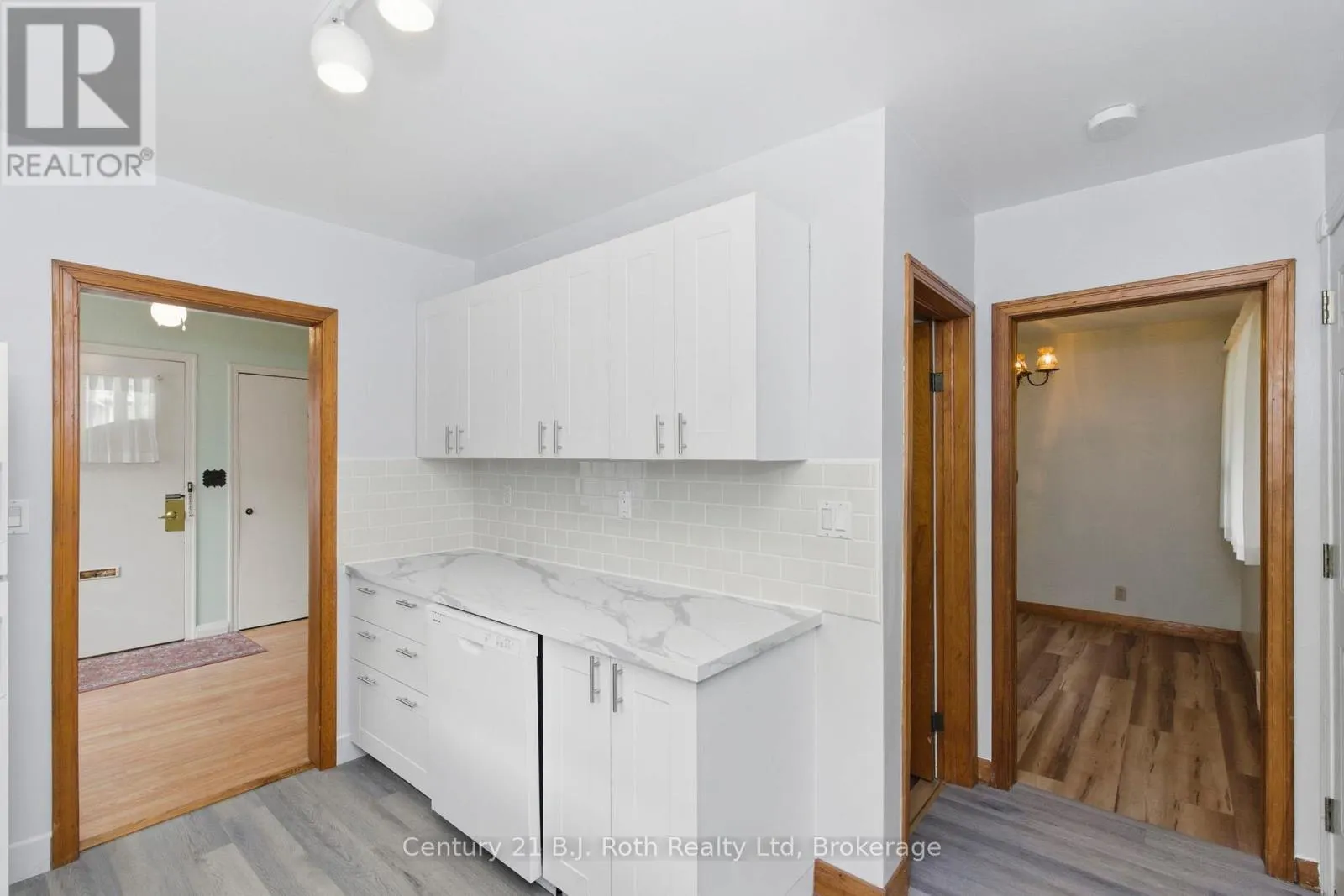 639 YONGE STREET