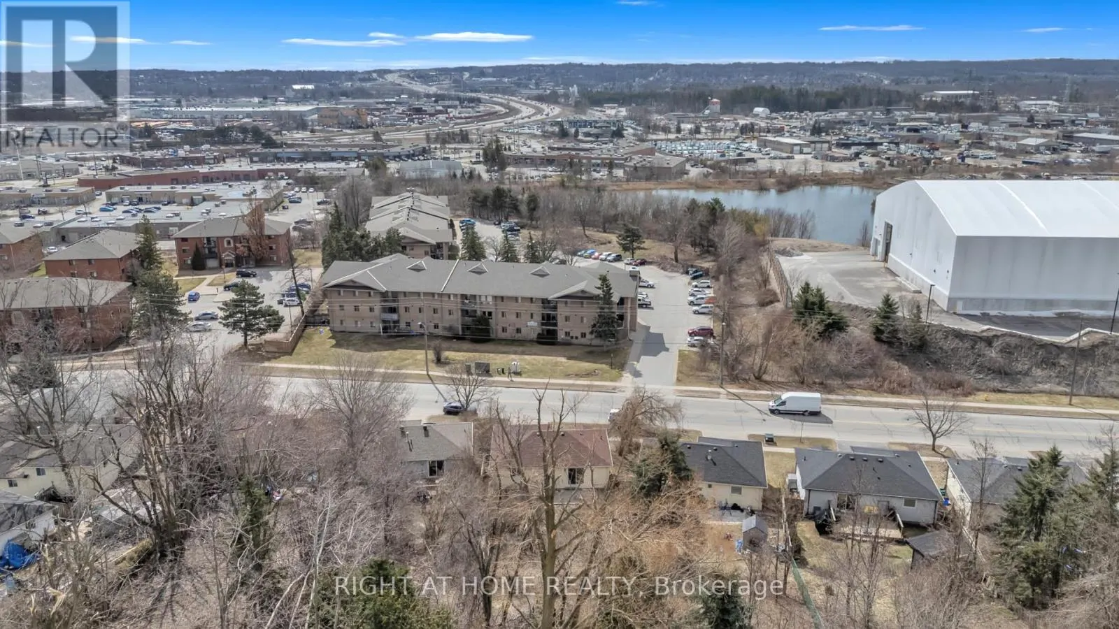 192 EDGEHILL (UPPER) DRIVE