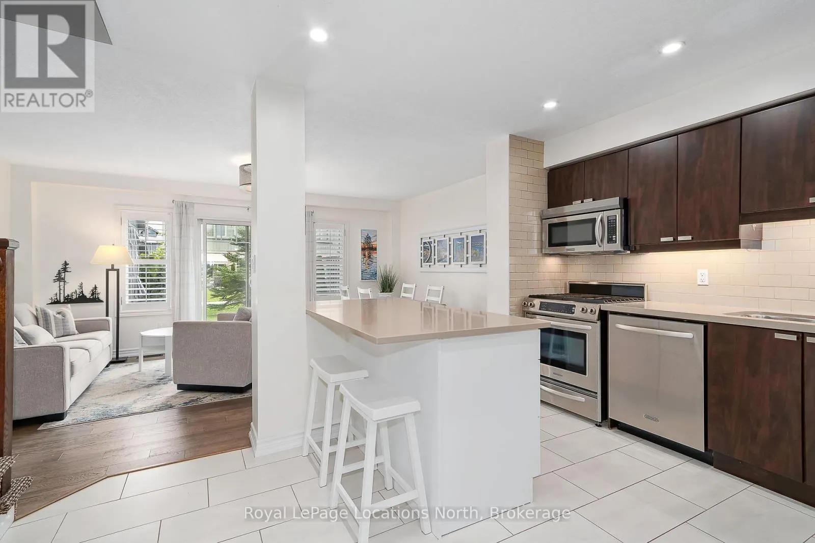 35 SILVER GLEN BOULEVARD