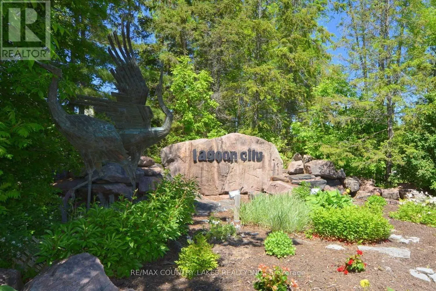 41 PARADISE BOULEVARD