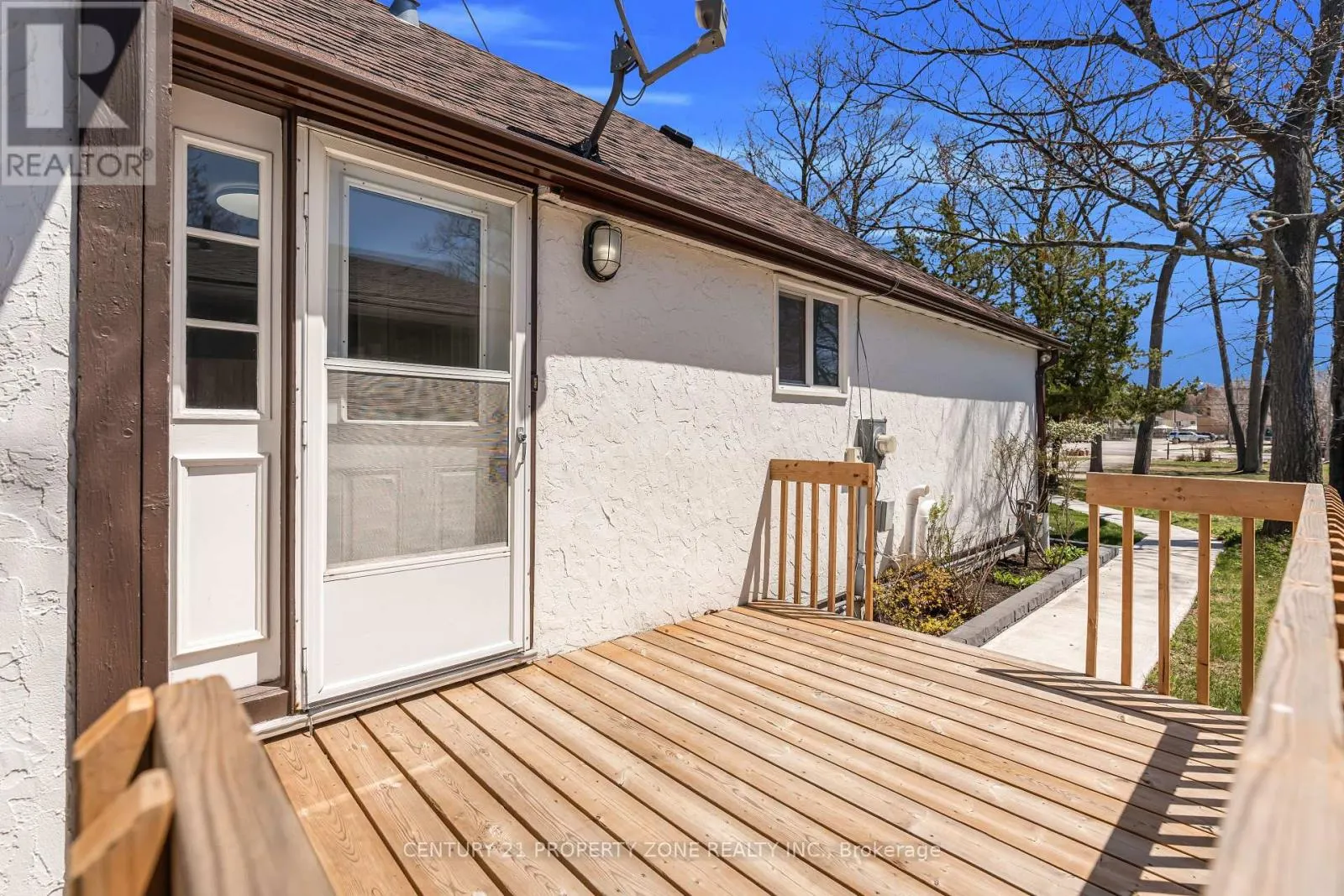 1312 RIVER ROAD W