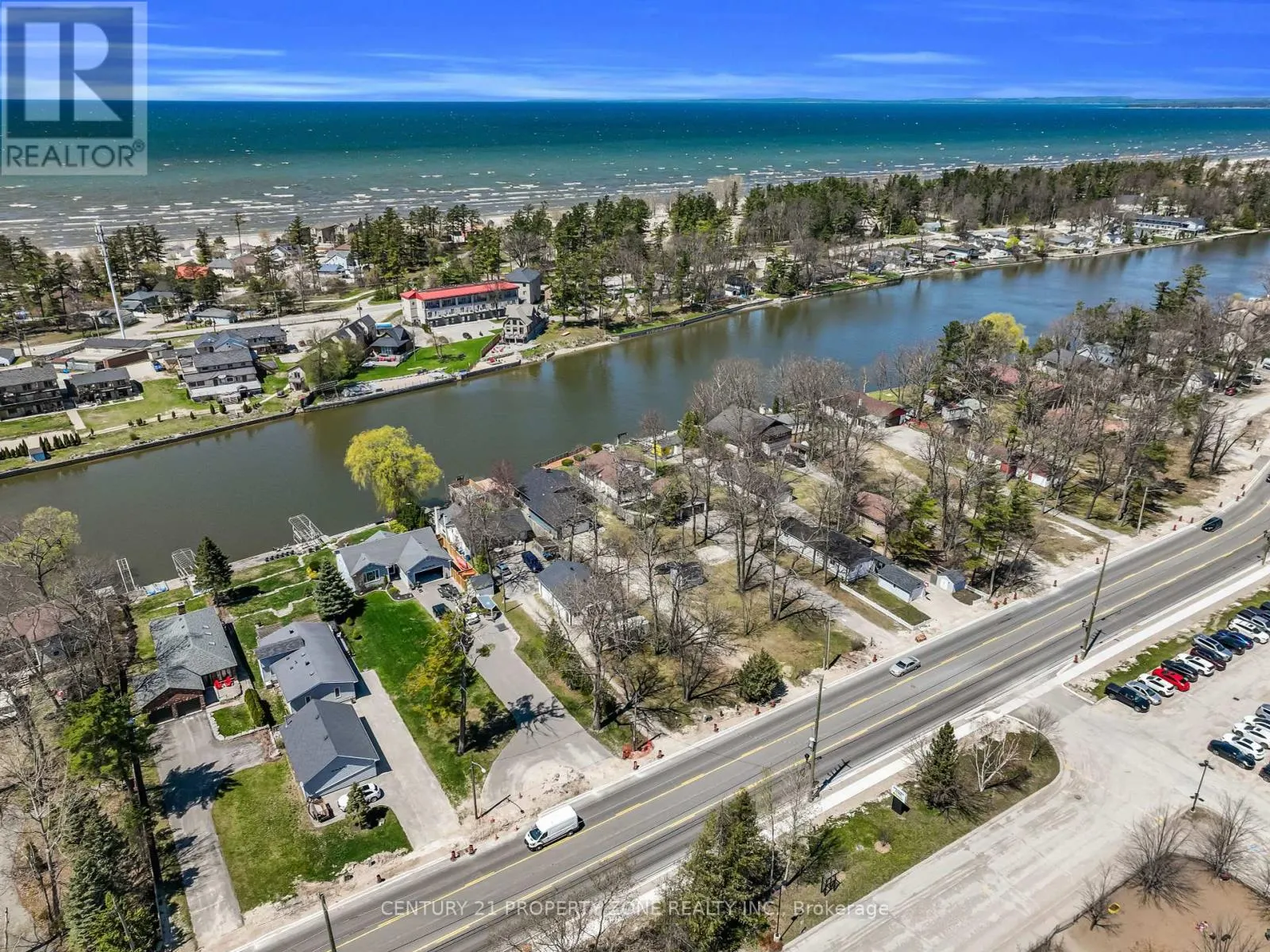 1312 RIVER ROAD W
