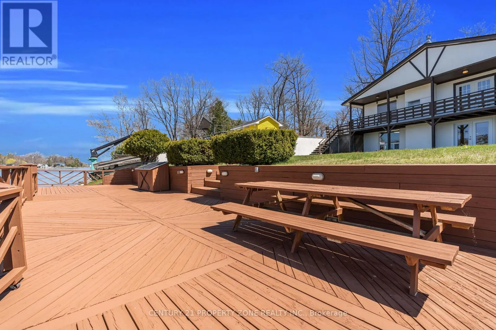 1312 RIVER ROAD W