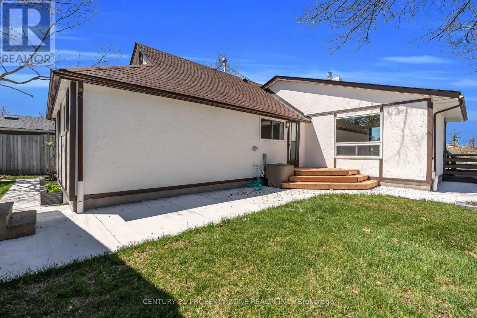 1312 RIVER ROAD W