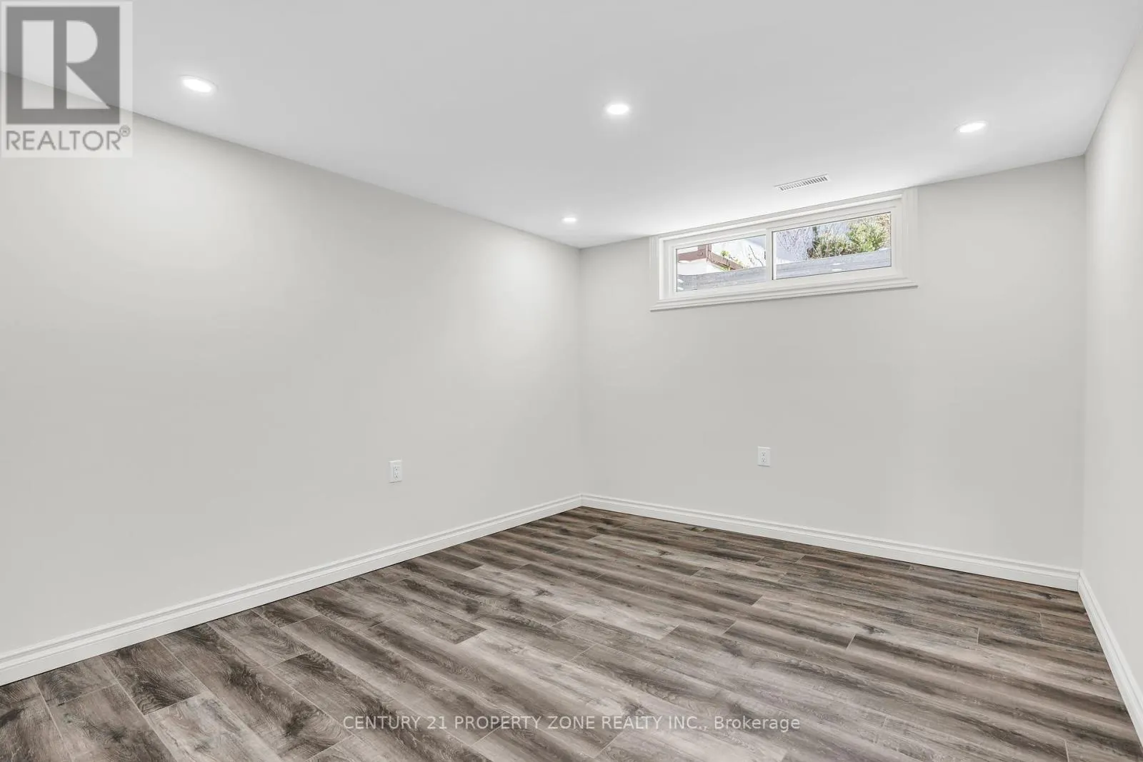 1312 RIVER ROAD W