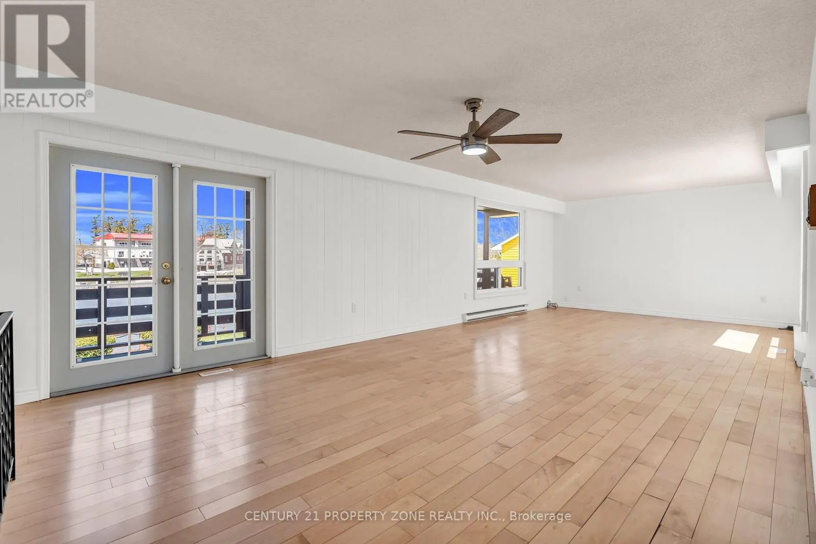 1312 RIVER ROAD W