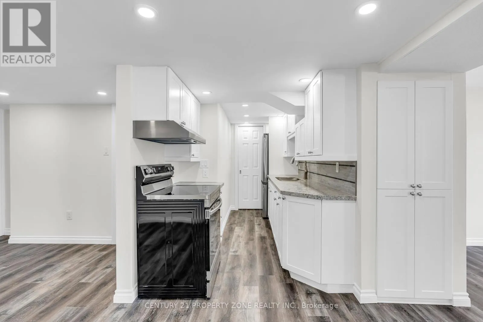1312 RIVER ROAD W
