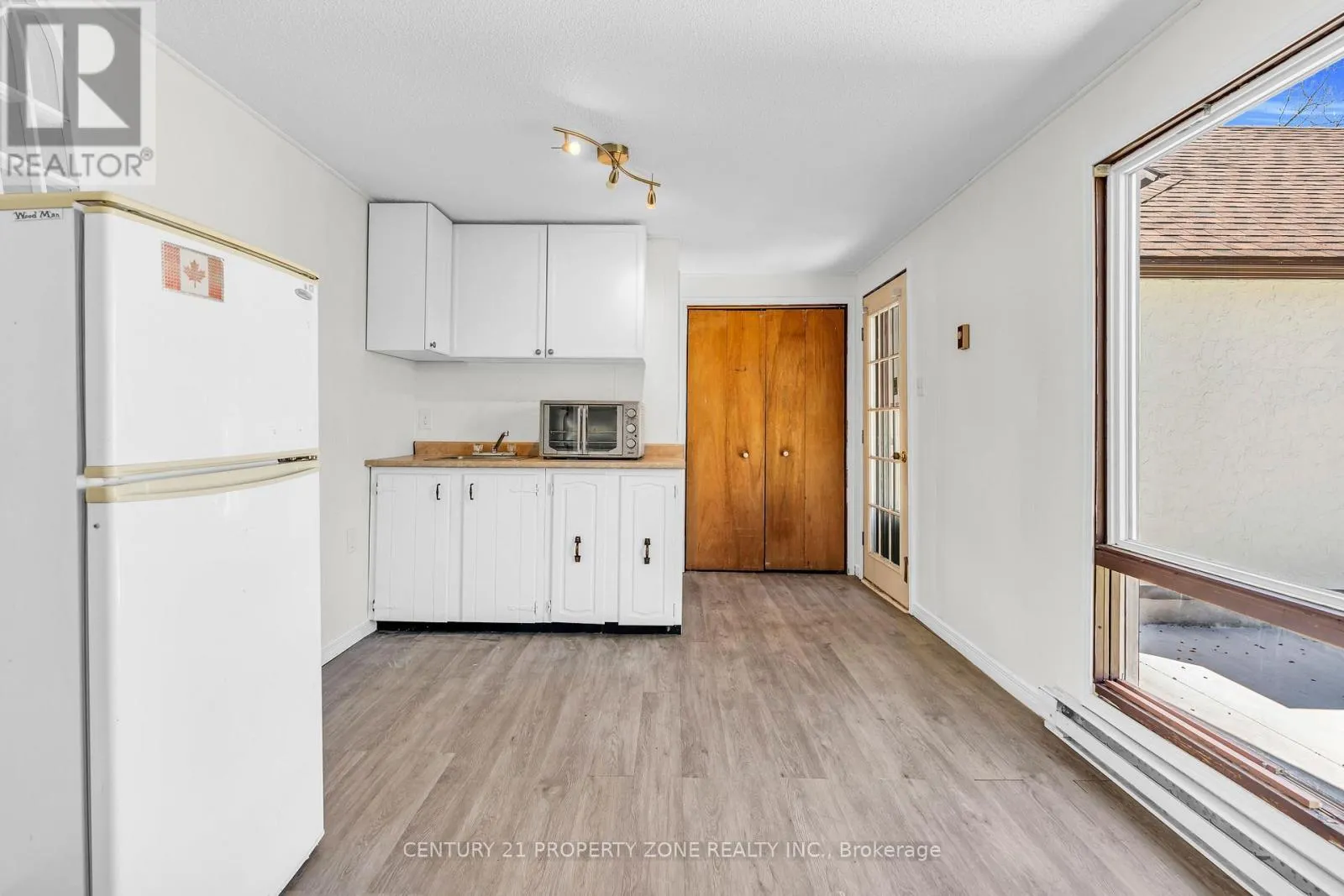 1312 RIVER ROAD W