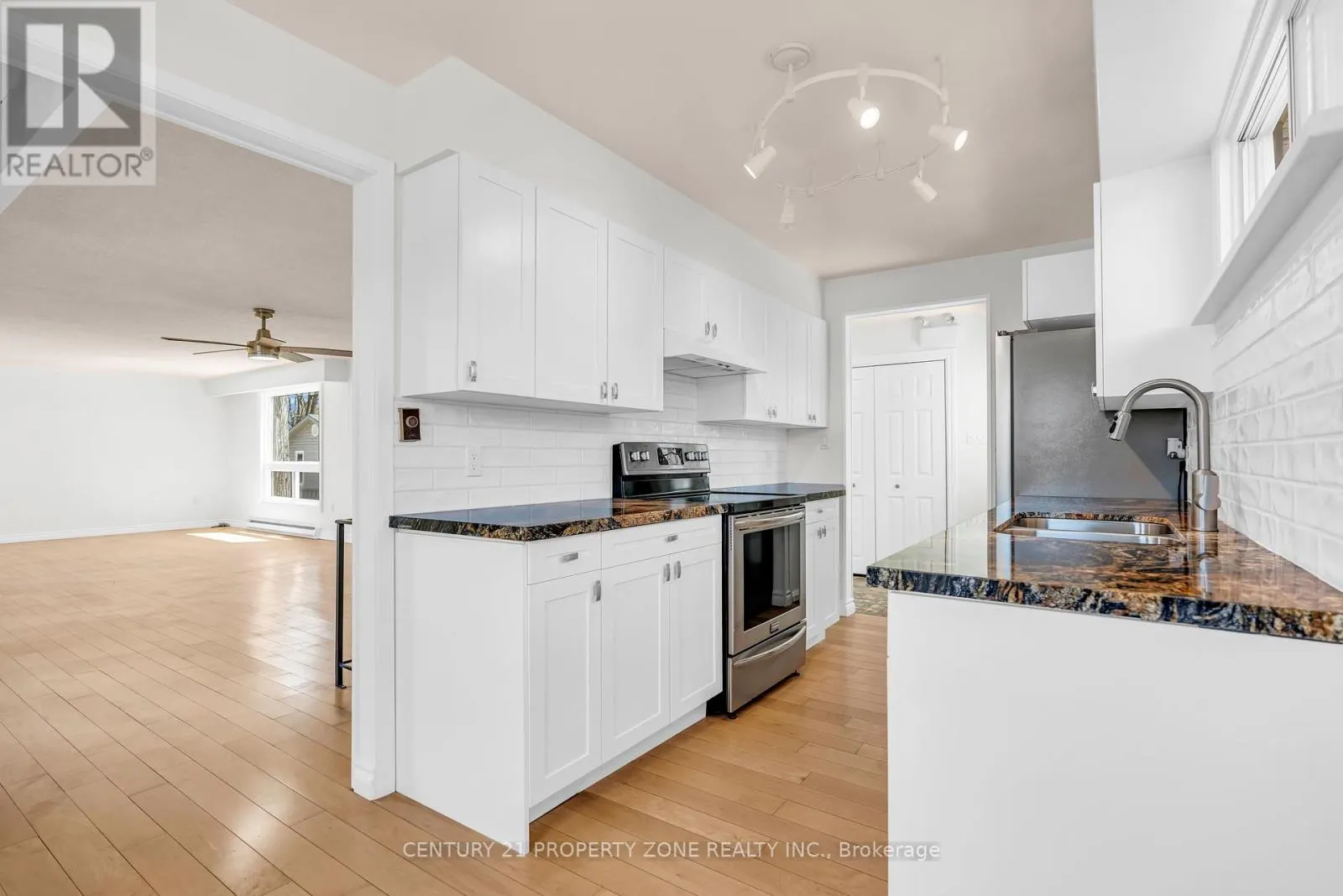 1312 RIVER ROAD W