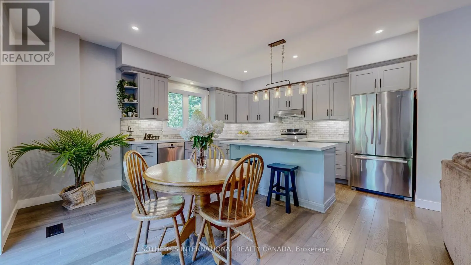 73 WOZNIAK ROAD