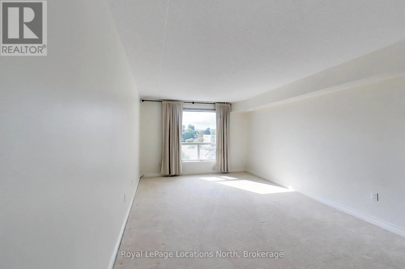 307 - 172 EIGHTH STREET, #307