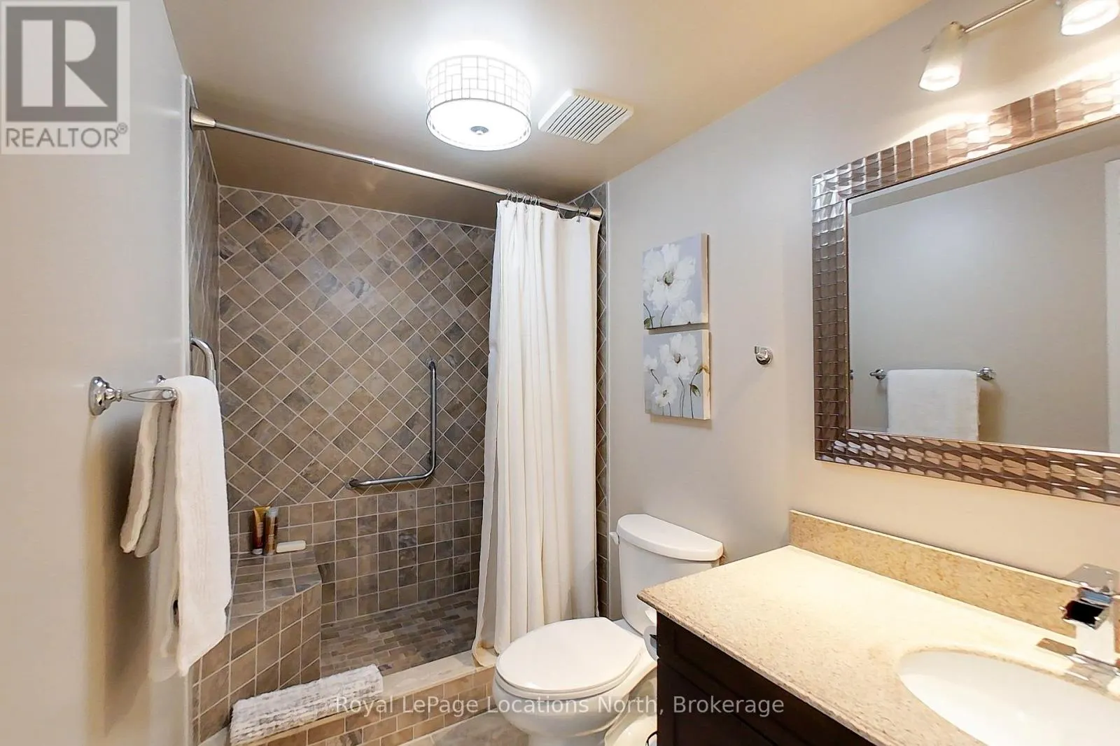 307 - 172 EIGHTH STREET, #307