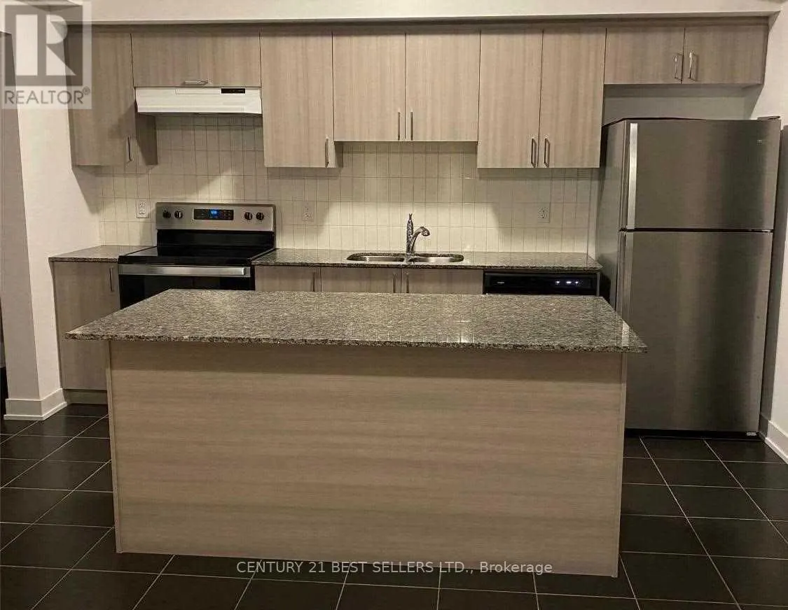 308 - 5 CHEF LANE