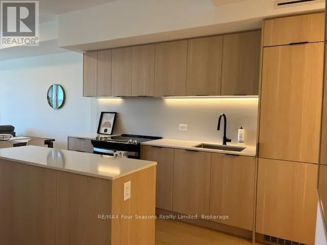 419 - 31 HURON STREET, #419