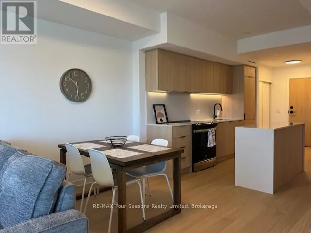 419 - 31 HURON STREET, #419