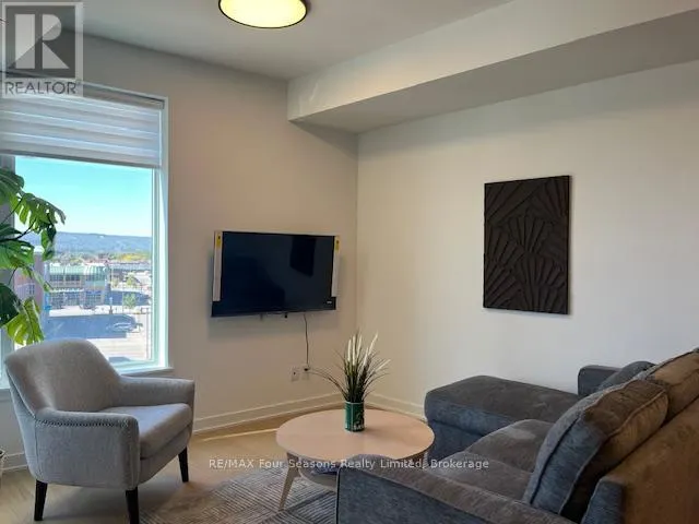 419 - 31 HURON STREET, #419