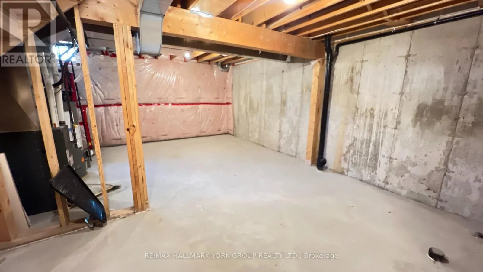 9 - 75 PRINCE WILLIAM WAY
