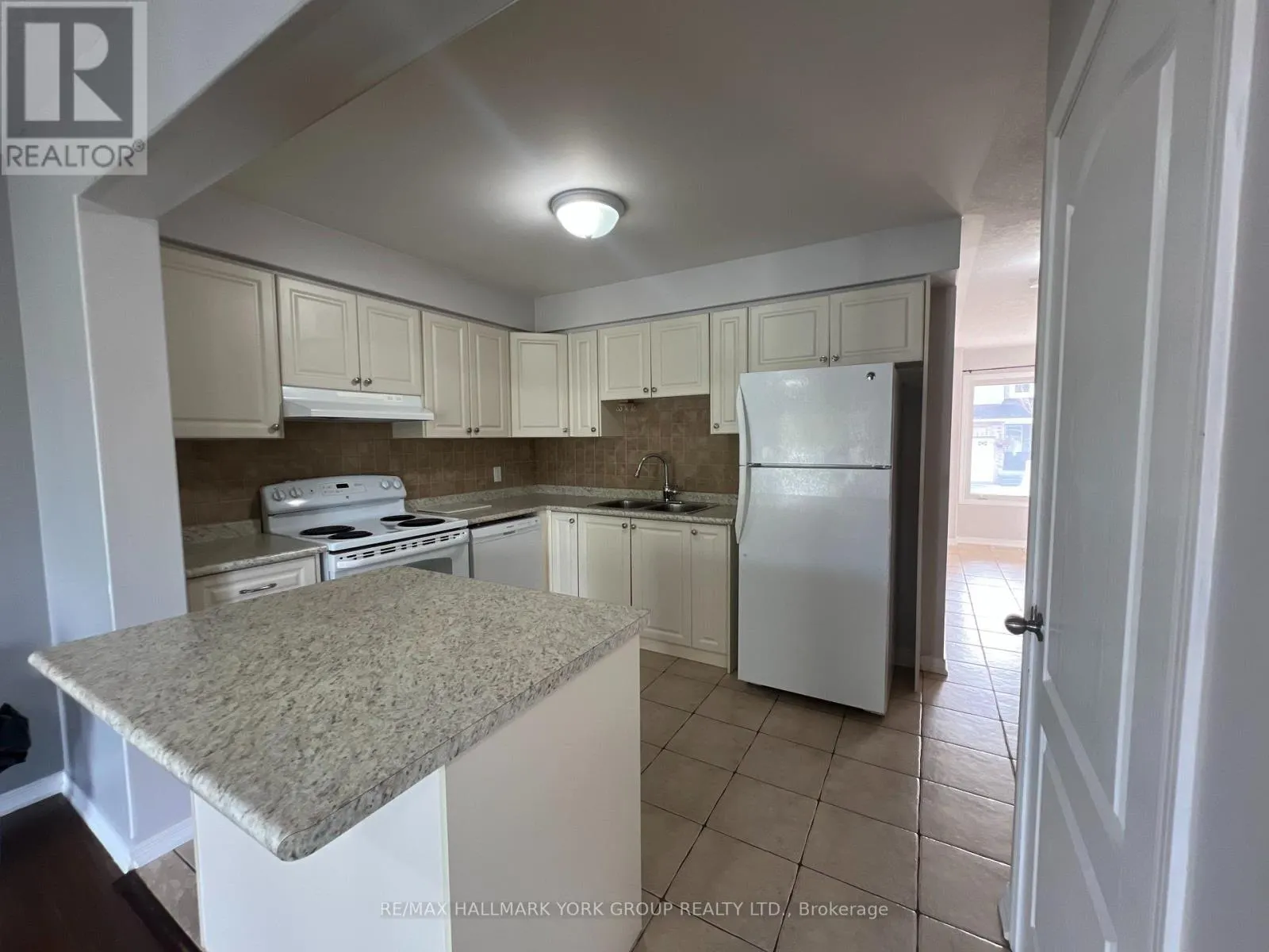 9 - 75 PRINCE WILLIAM WAY