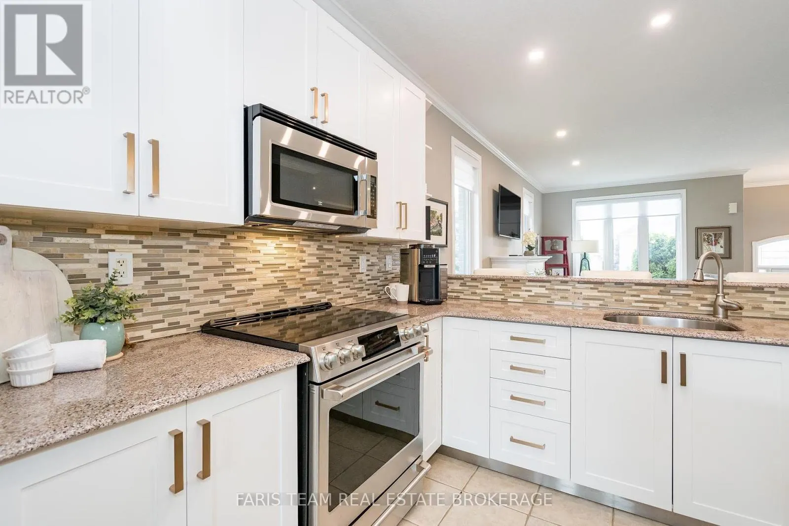 135 SANDRINGHAM DRIVE