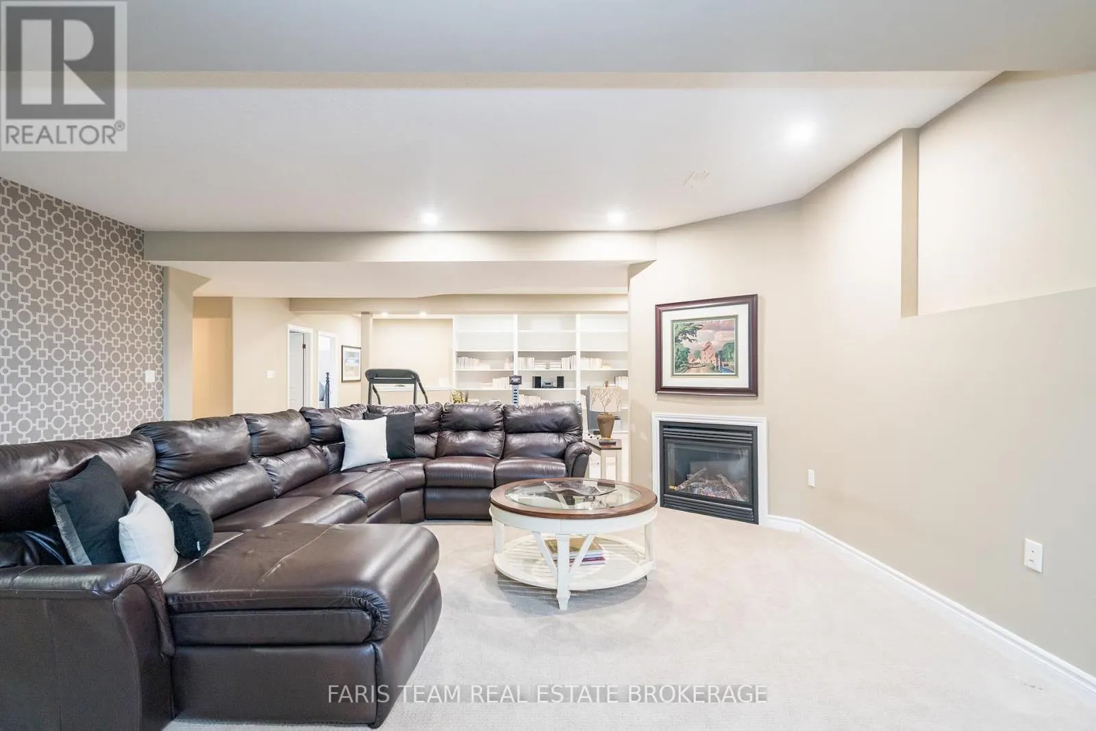 135 SANDRINGHAM DRIVE