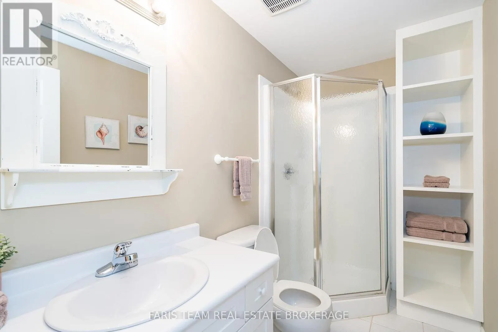 135 SANDRINGHAM DRIVE