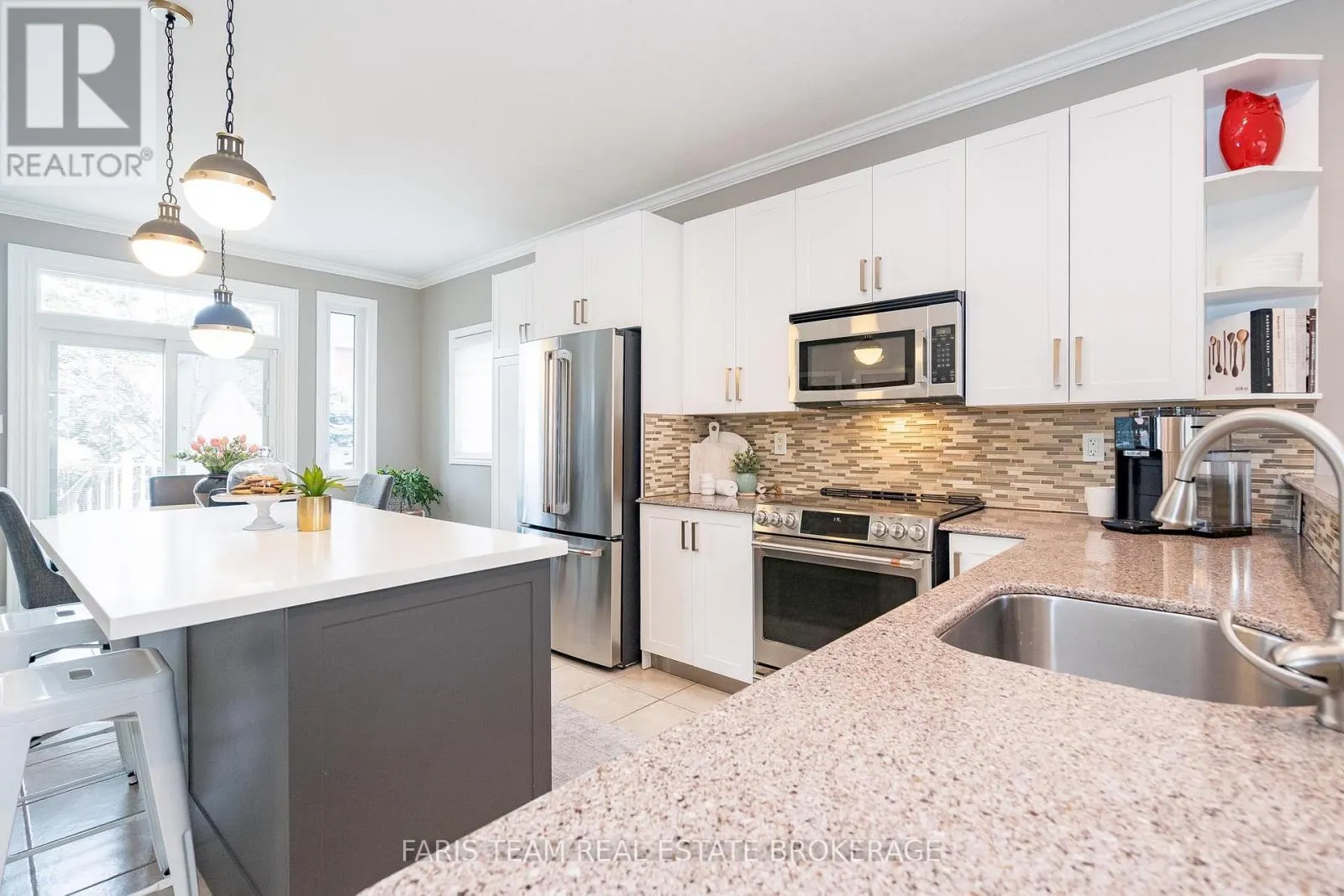 135 SANDRINGHAM DRIVE