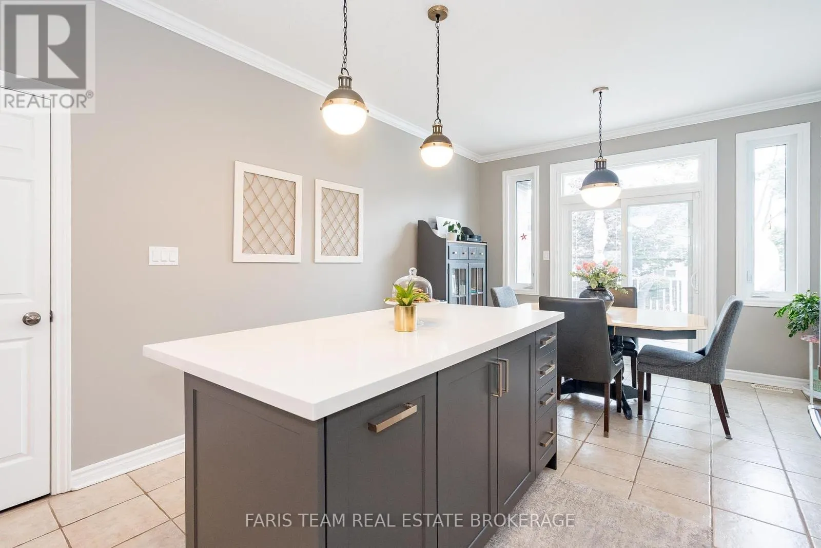 135 SANDRINGHAM DRIVE
