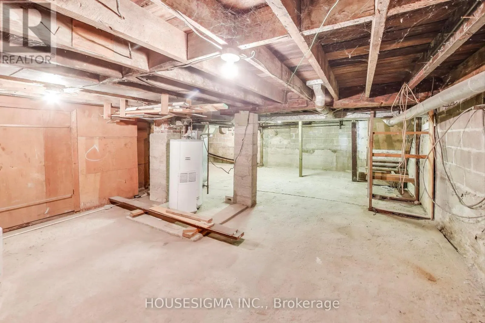 51 JAMES STREET E