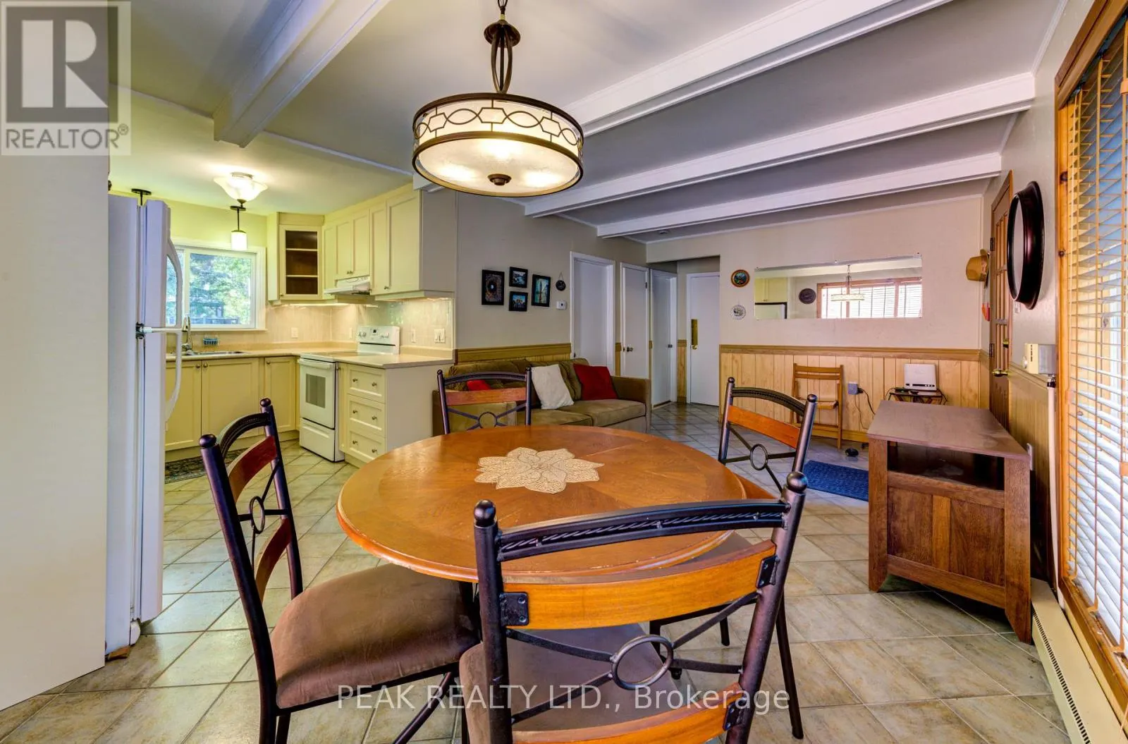 11 GLEN AVENUE S