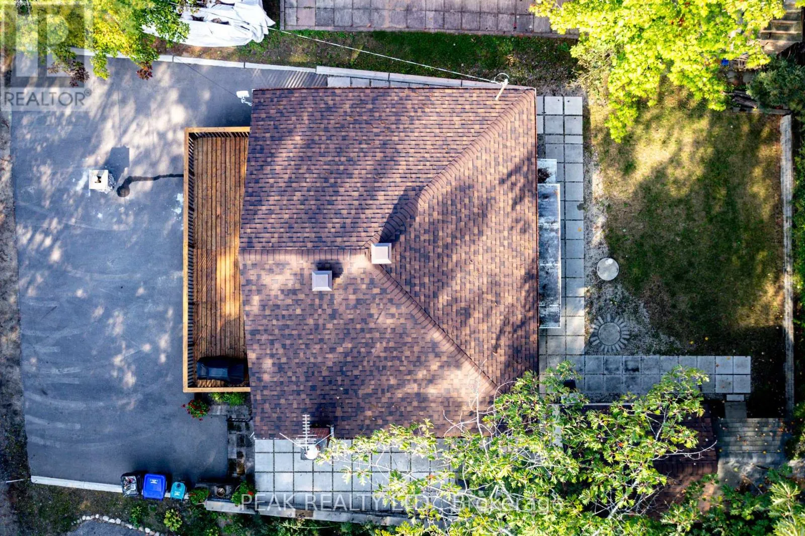 11 GLEN AVENUE S