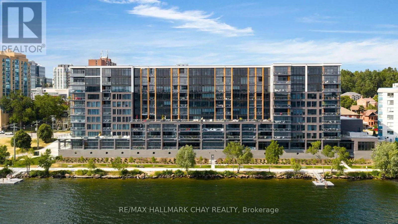 302 - 185 DUNLOP STREET E