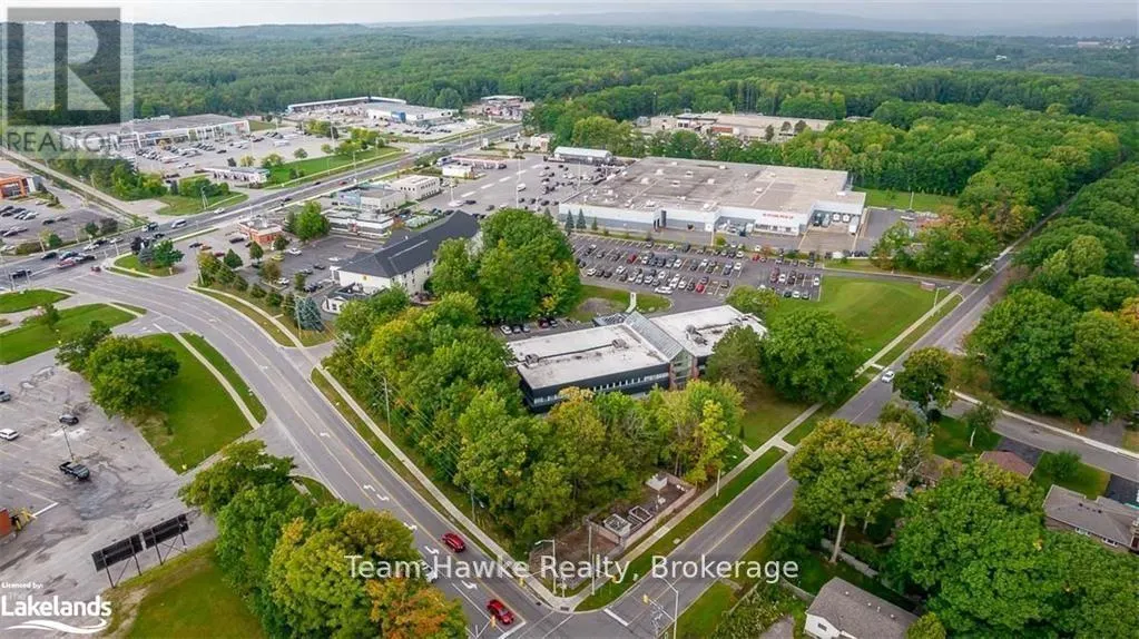 103A - 240 PENETANGUISHENE ROAD, #103A