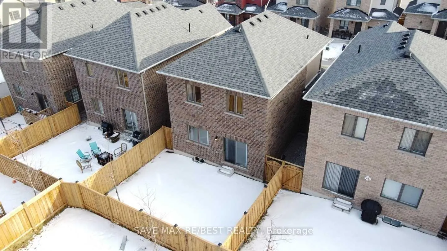 10 BEDFORD ESTATES CRESCENT