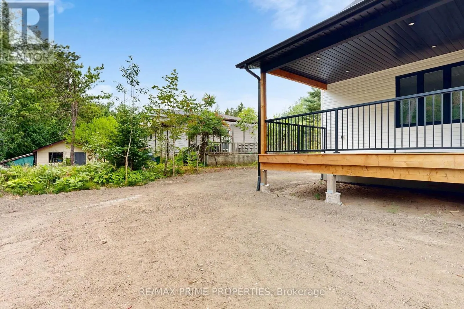 118 VALERIE CRESCENT