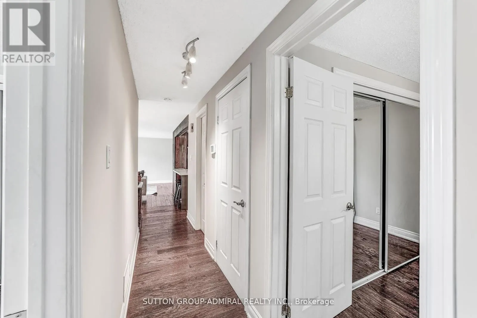 14 CHIPPAWA COURT
