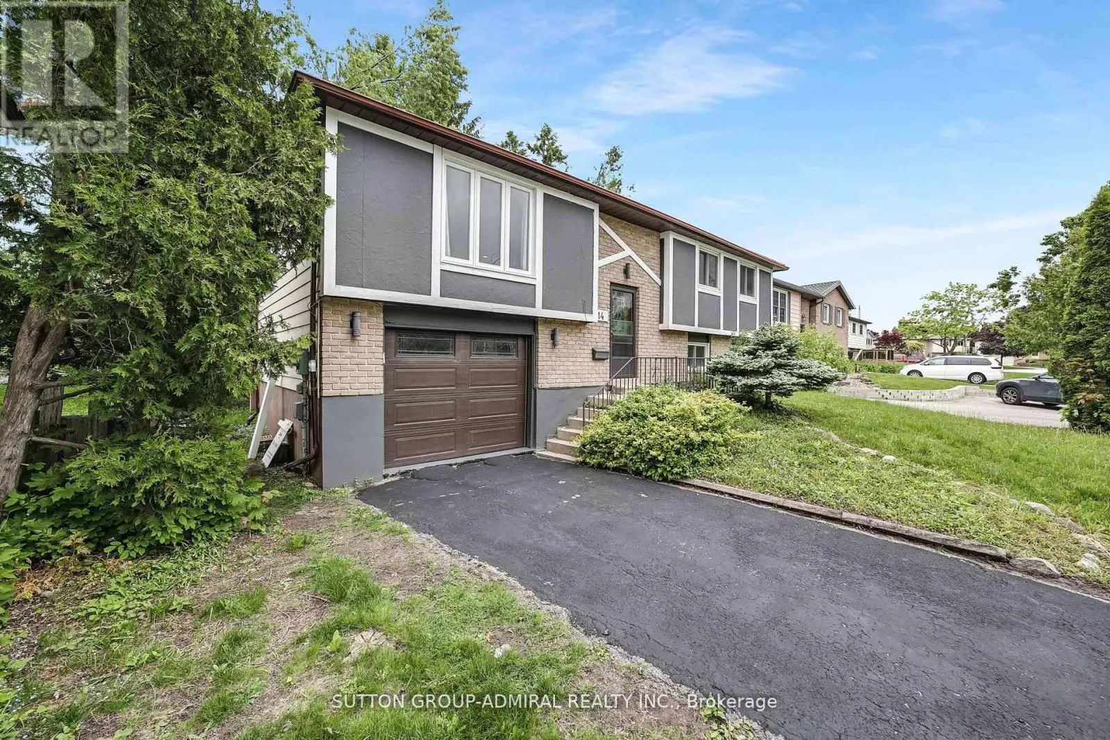 14 CHIPPAWA COURT