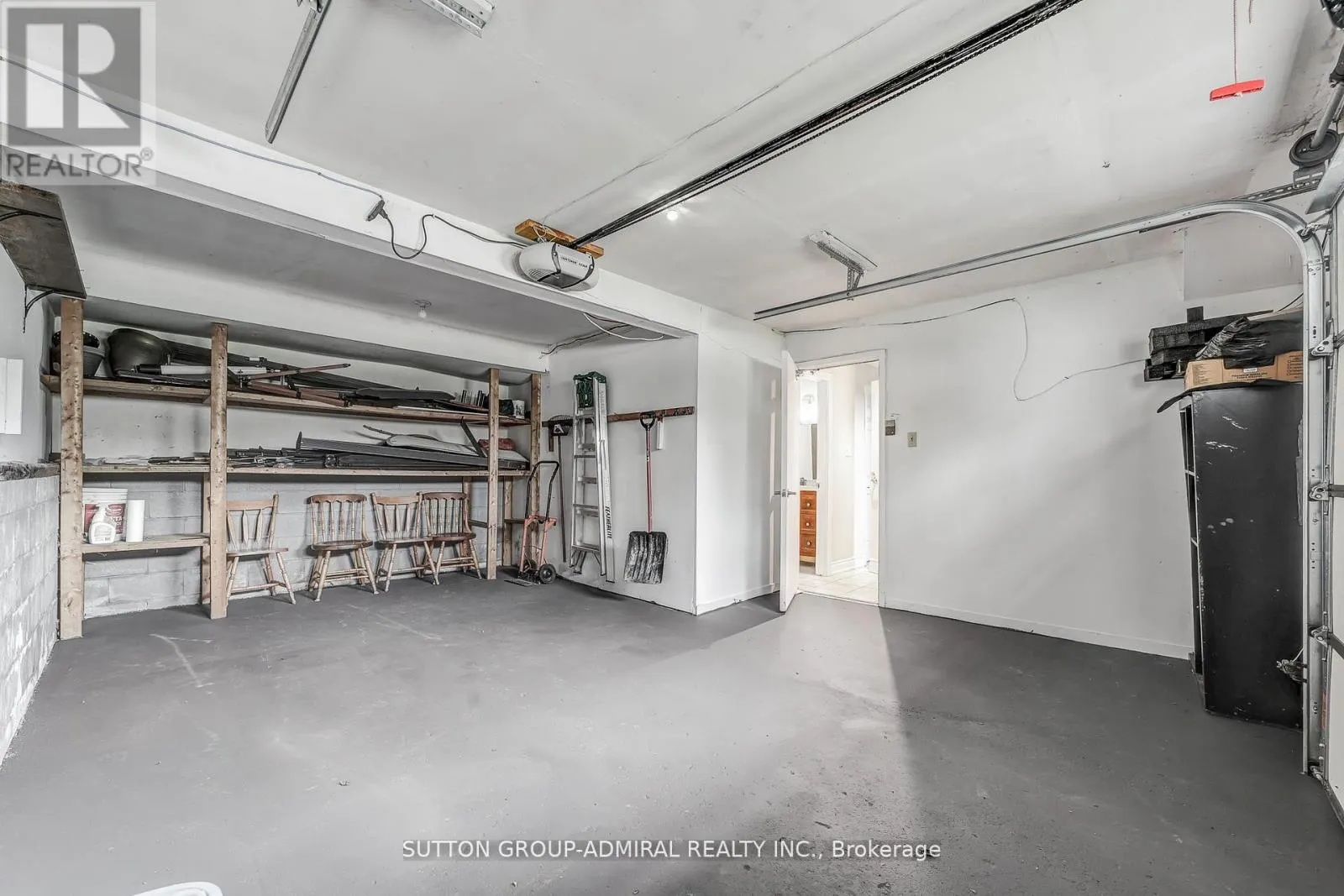 14 CHIPPAWA COURT