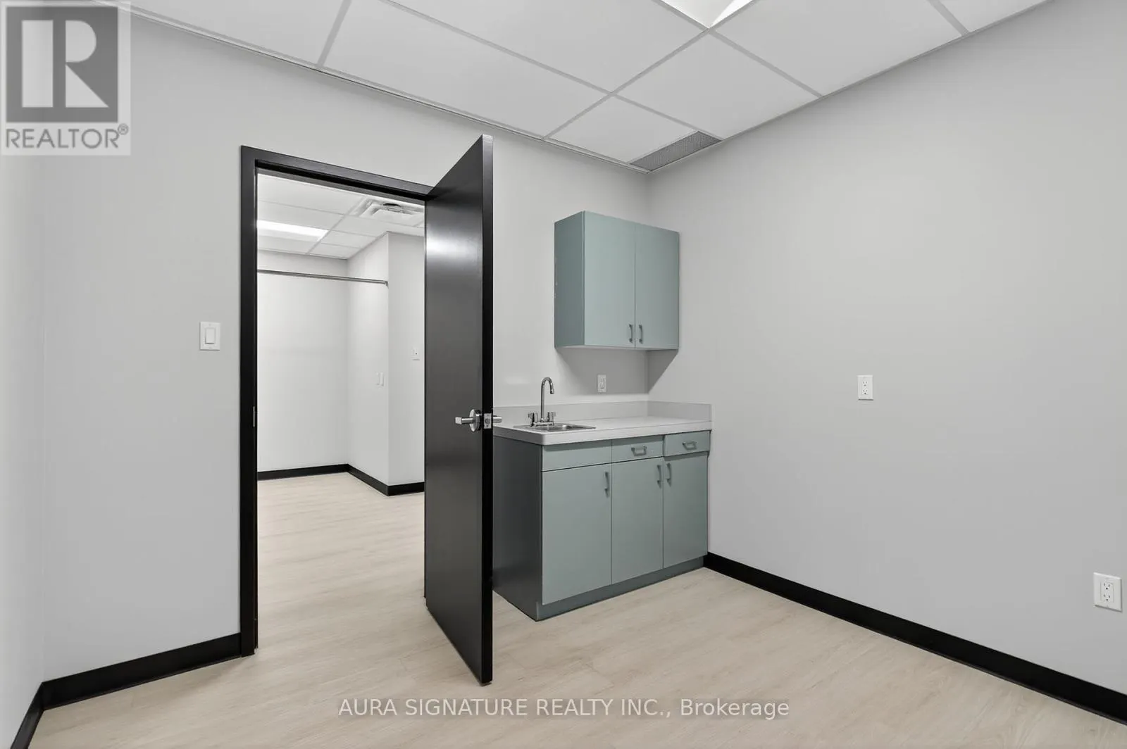 206 - 240 PENETANGUISHENE ROAD