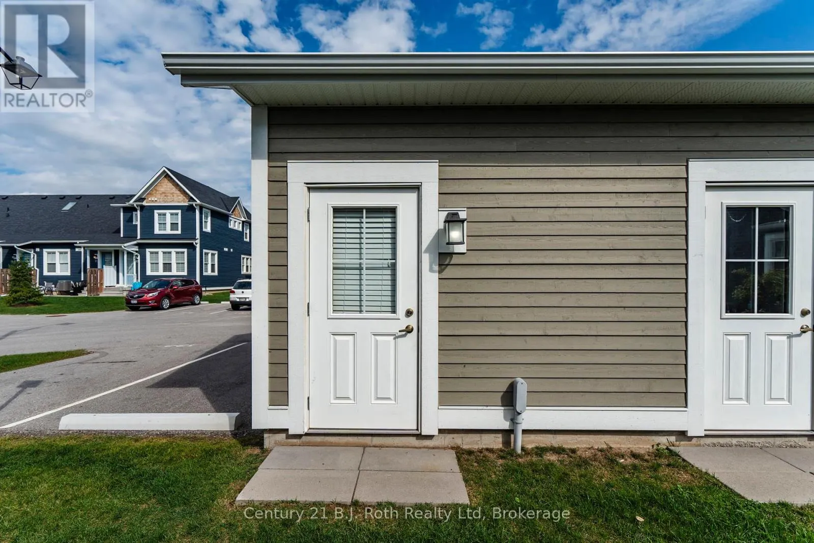 129 - 67 DISCOVERY TRAIL, #129