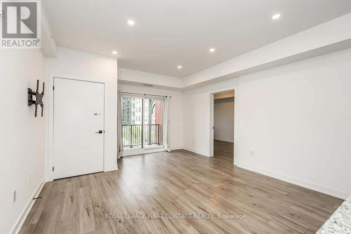 207 - 1 CHEF LANE