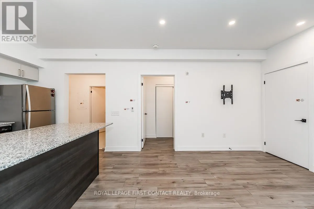 207 - 1 CHEF LANE