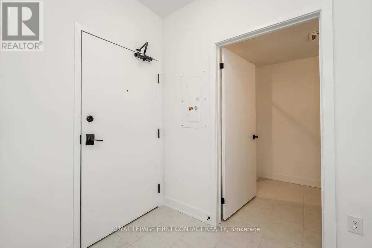 207 - 1 CHEF LANE