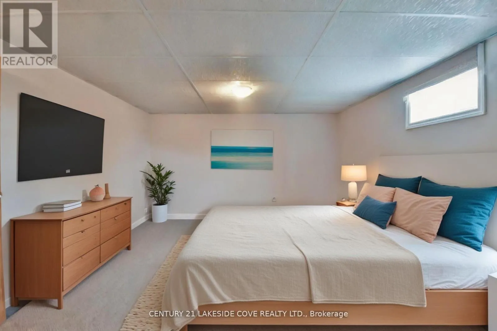 121 BAYSHORE DRIVE
