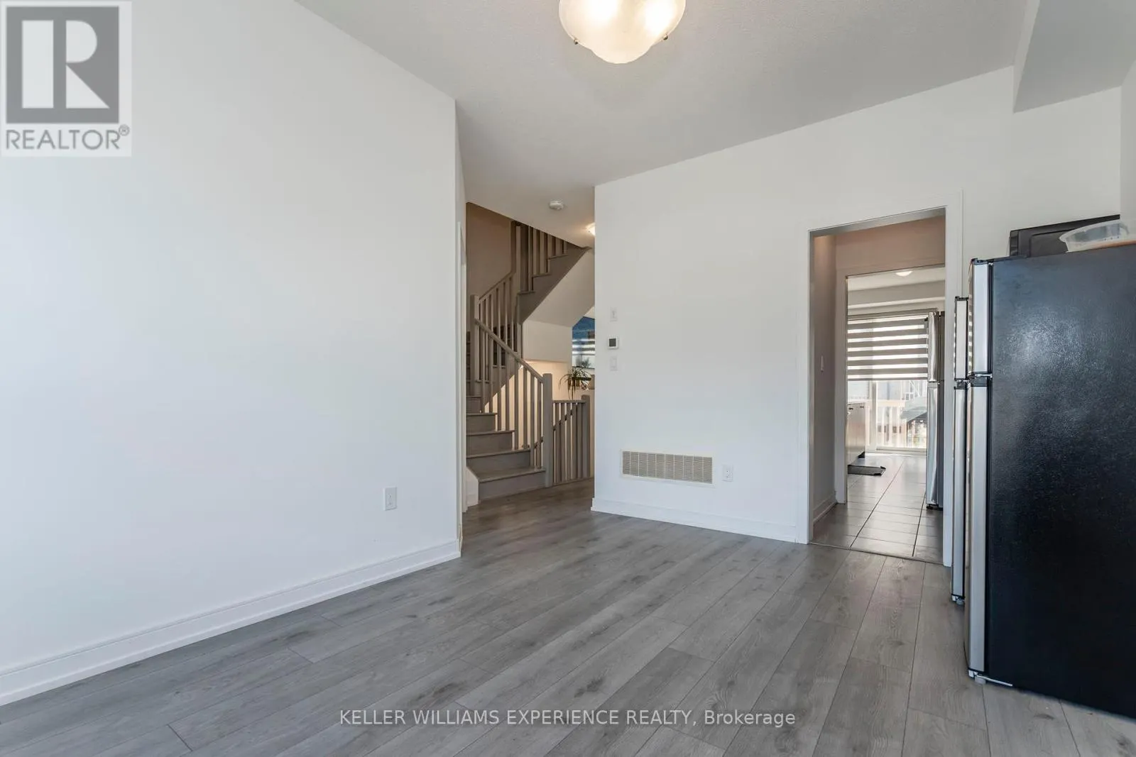 115 BLUE FOREST CRESCENT