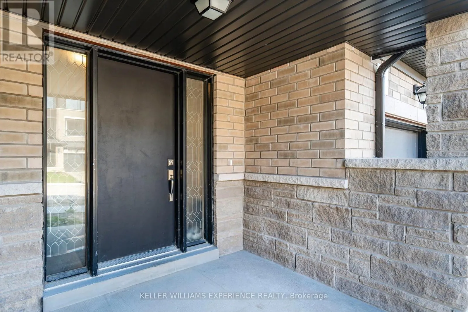 115 BLUE FOREST CRESCENT