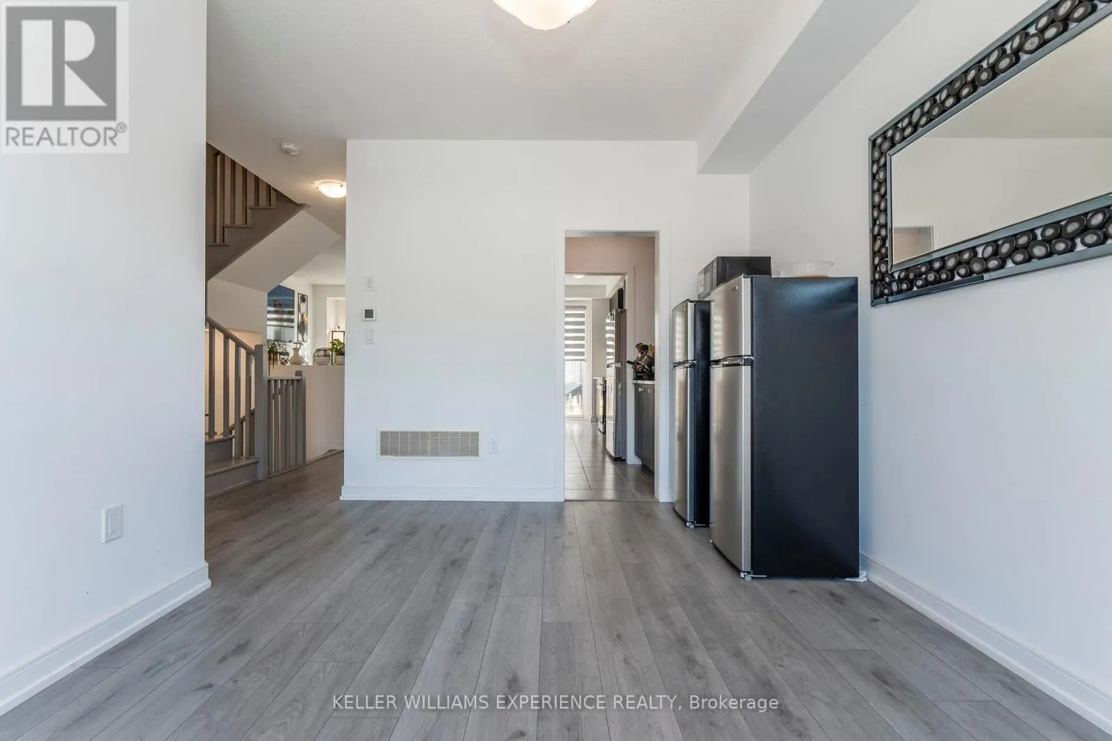 115 BLUE FOREST CRESCENT